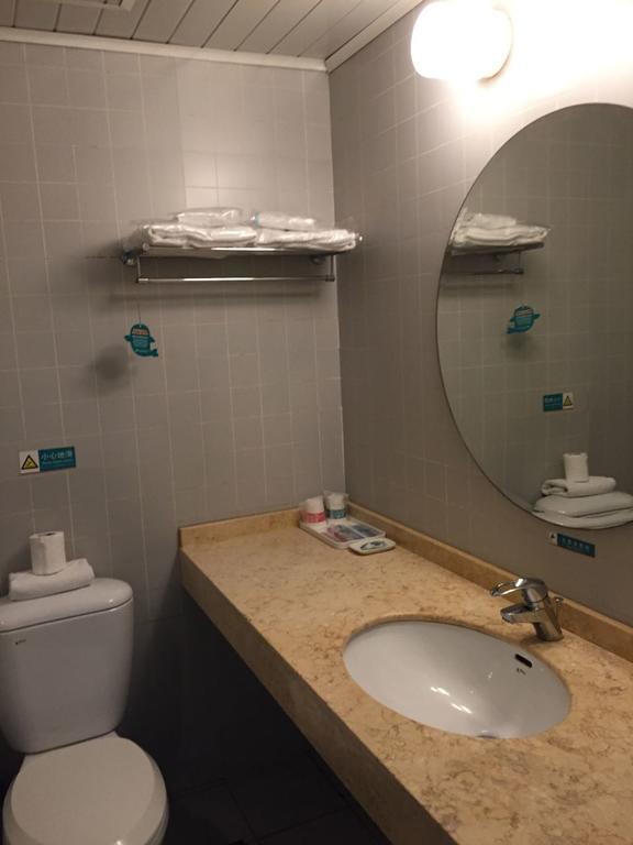 Jinjiang Inn - Shanghai North Bund Экстерьер фото